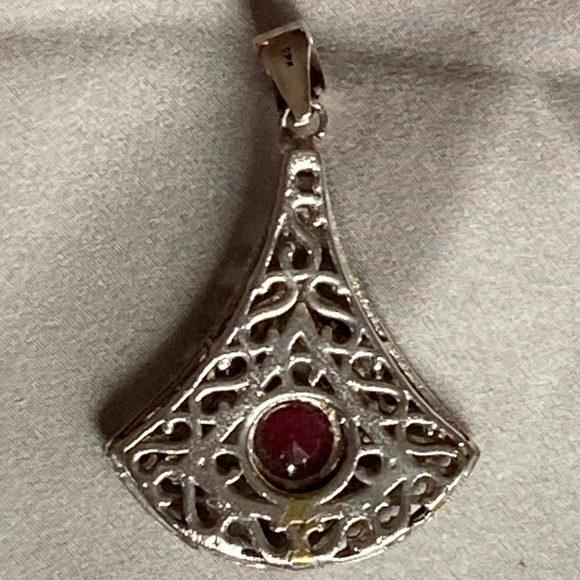 Large Turkish Ruby & Diamond Pendant. Vintage. - Picture 5 of 13